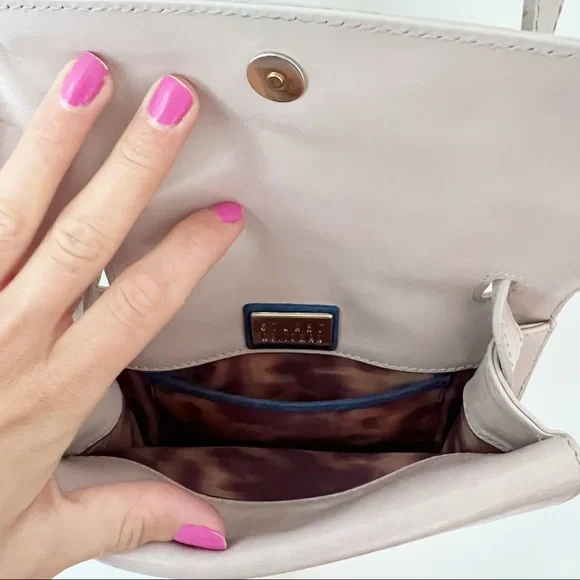 STUART WEITZMAN pink leather side bag - Picture 4 of 7